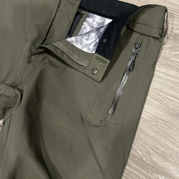 Volcom Men's Olive Pants